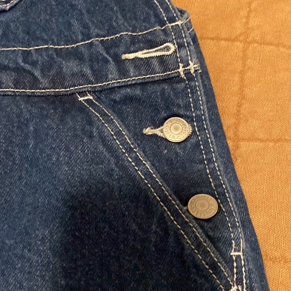 Men’s Levis Overalls - Picture 4 of 5